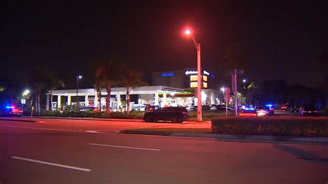 Random shooting leaves 11-year-old boy dead at Dania Beach store